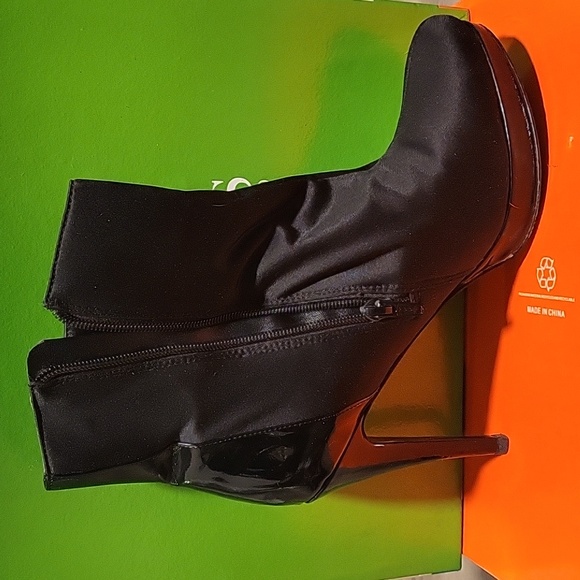 Charles by Charles David bootie - Picture 10 of 12